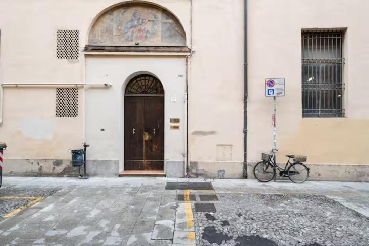 Apartmán Pratello Elegante E Raffinata Mansarda Boloňa Exteriér fotografie