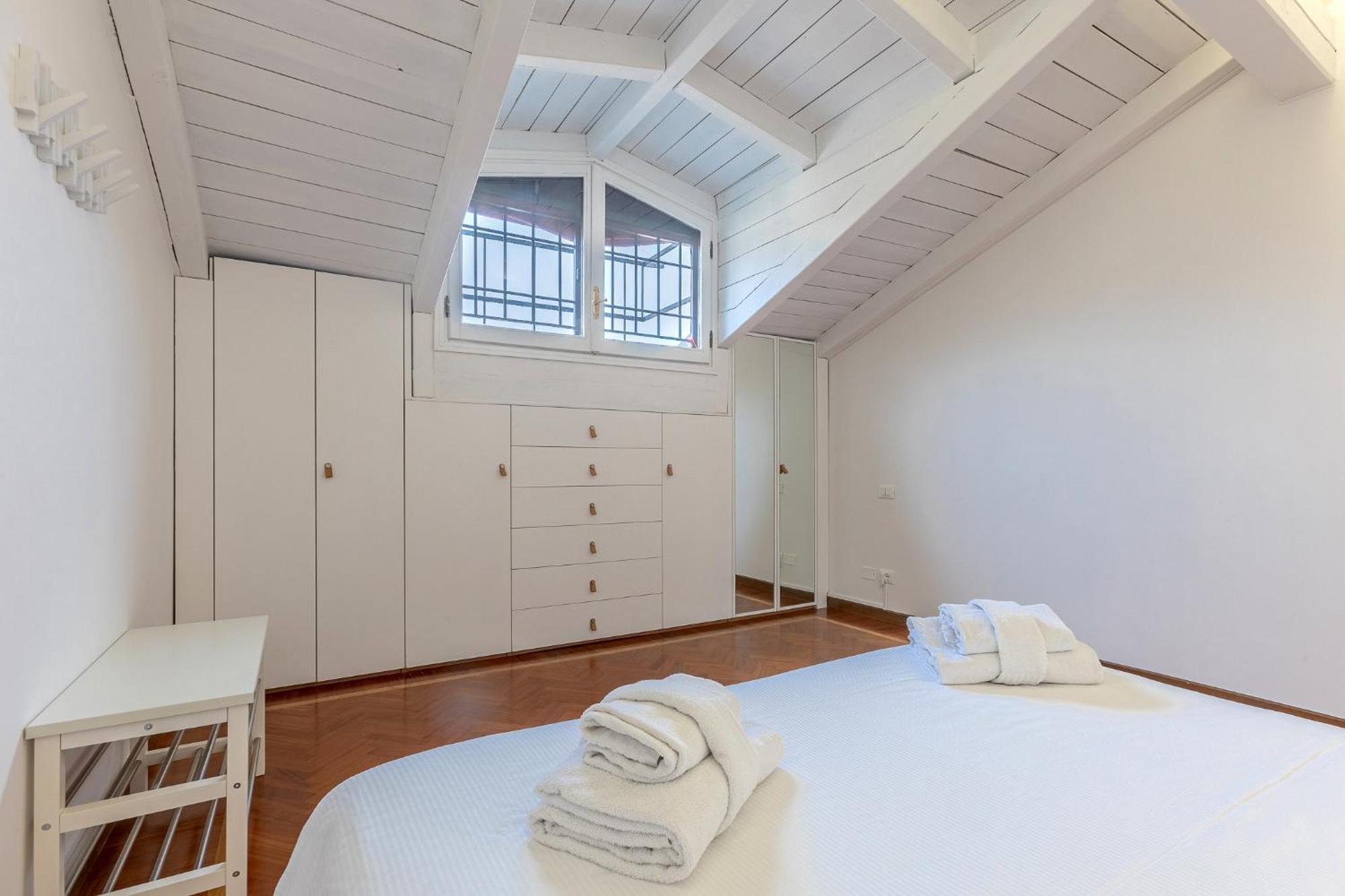 Apartmán Pratello Elegante E Raffinata Mansarda Boloňa Exteriér fotografie