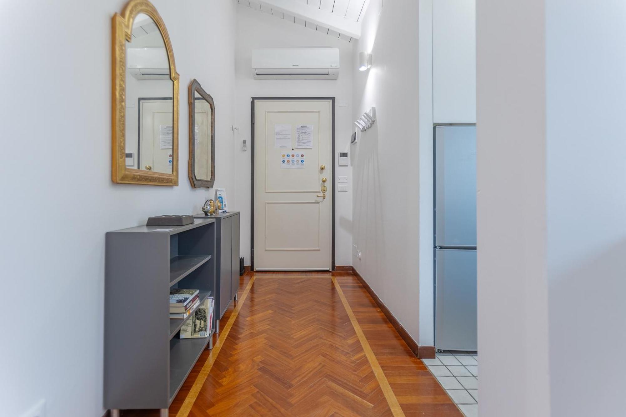 Apartmán Pratello Elegante E Raffinata Mansarda Boloňa Exteriér fotografie